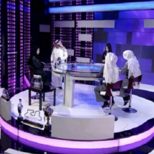 شاهد.. ضيف ينسحب من برنامج تقدمه “نادين البدير” بعد استفزاز ومضايقة الداعية ” يوسف القعيط” له!