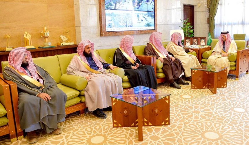سمو أمير منطقة الرياض يستقبل مسؤولين بهيئة الأمر بالمعروف