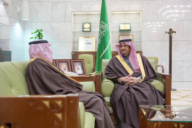 الأمير محمد بن عبدالرحمن يستقبل مدير الشؤون الصحية بمنطقة الرياض