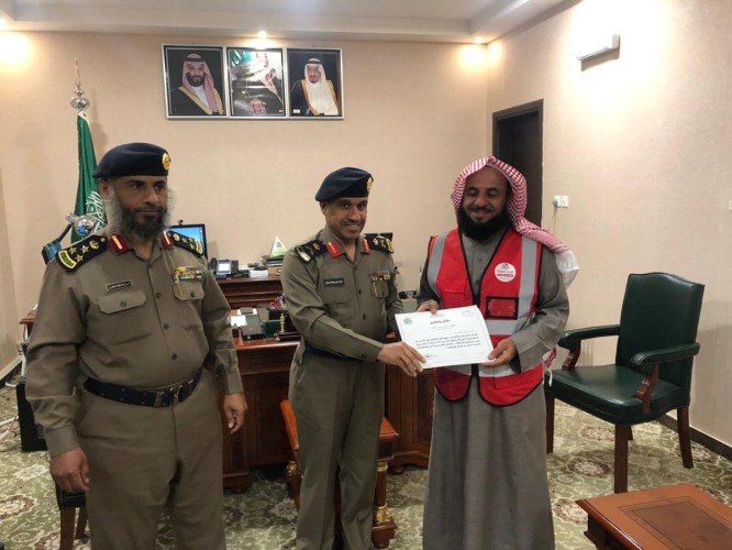 مدير الدفاع المدني بالقصيم يستقبل مشرف فريق انجاد التطوعي