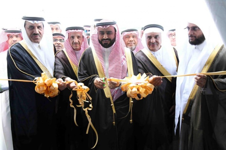 برعاية محافظ الأحساء الجعفري يفتتح فعاليات اسبوع البيئة