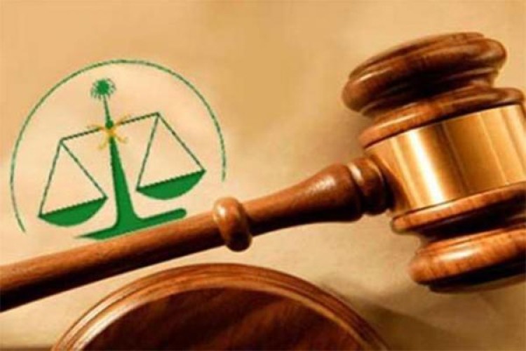 “تنفيذ جازان” تلزم طبيباً بسداد 100 ألف ريال كتعويض لمواطنة لاستئصاله رحمها