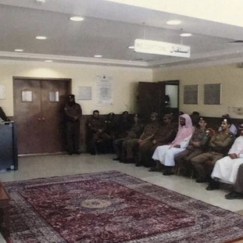 مدير شرطة رابغ يكرّم المتميزين بشرطة المحافظة