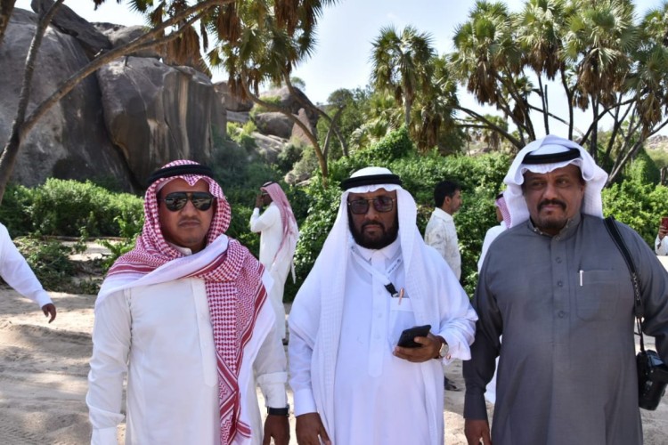 بن لبدة يلتقي المشاركين في تغطيات فعاليات هروب الشتوية