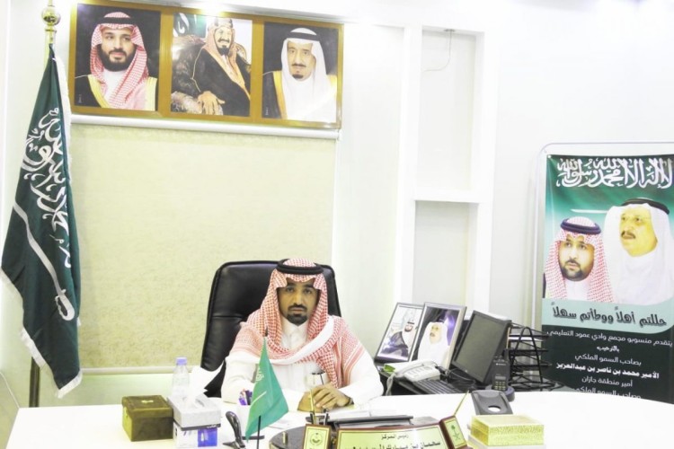 رئيس مركز “عمود” الريث يقف على الحالة الإنسانية “لاحقة السلمي”