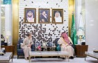 عبدالعزيز بن سعود يستقبل وزيرة الخارجية وشؤون الكومنولث والتنمية في المملكة المتحدة