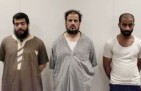 بعد ساعات من فرارهم.. أول صورة للهاربين الثلاثة عقب القبض عليهم في الكويت