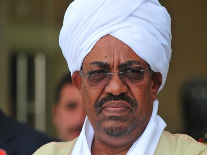 الجيش السوداني يعلن اقتلاع البشير من الحكم واعتقاله وتشكيل مجلس عسكري لقيادة البلاد لفترة انتقالية
