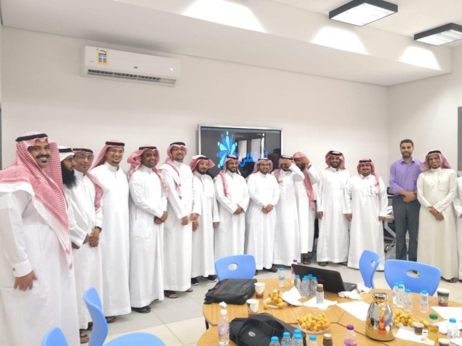 مكتب تعليم شرق جدة ينفذ دورة الموارد التعليمية المفتوحة “شمس”