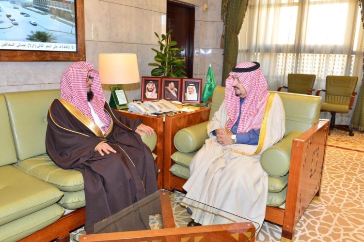 الأمير فيصل بن بندر يستقبل نائب وزير الشؤون الإسلامية والدعوة والإرشاد