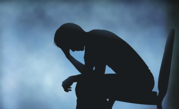 دراسة جديدة تحذر: الاكتئاب يسبب مرضًا لا دواء له