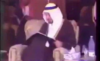 فيديو نادر لافتتاح الملك خالد لأول طريق سريع في المملكة عام 1980