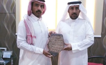 مواطن يسلم 6 قطع أثرية لـ”السياحة”.. 5 منها من فترة ما قبل الإسلام