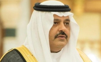 الأمير “عبدالعزيز بن سعد” يتسلم النسخة الأولى من موسوعة حائل