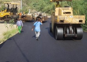 بلدية رجال ألمع تنفّذ عددًا من المشروعات التطويرية والخدمية بالمحافظة