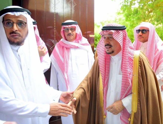 سمو أمير الرياض يؤدي الصلاة على الأمير تركي بن عبدالله بن سعود ووالدة الأمير سلطان بن عبدالله – رحمهما الله –