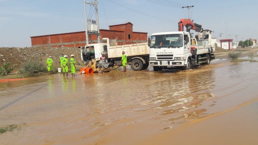أمطار غزيرة تشهدها محافظة خليص منذُ يوم الأربعاء