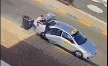 فيديو..خادمة تستخدم صندوق قمامة لتهريب مسروقات من منزل مكفولها وصديقتها تنتظرها بسيارة أجرة