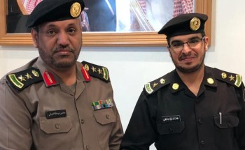 مدير شرطة رابغ يقلد قائد دوريات أمن محافظة رابغ رتبته الجديدة