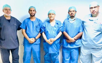 مستشفى صامطة يُنهي معاناة مريضة مع “غرغرينا” بالبطن