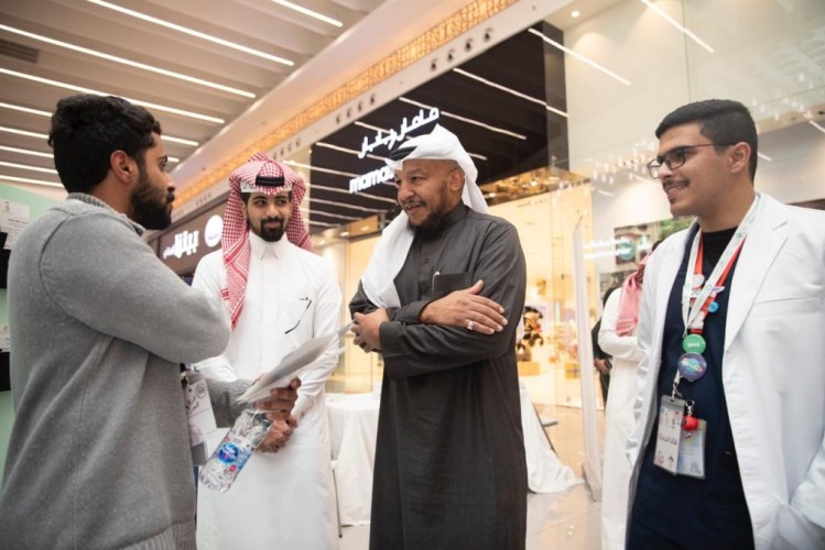 “جامعة الملك سعود بن عبدالعزيز تنظم” حملة مناعة”