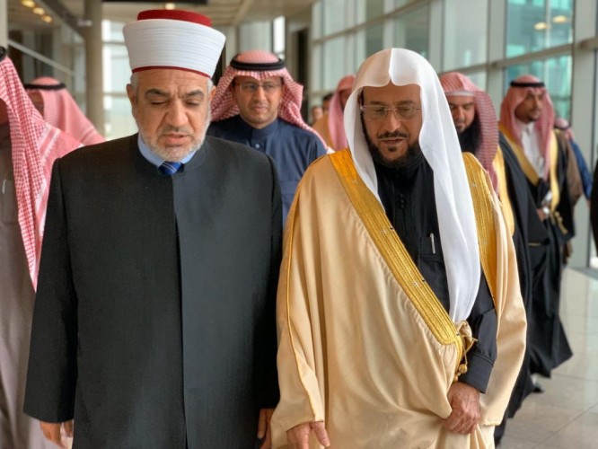 وزير الشؤون الإسلامية يصل الأردن ليترأس اجتماع المجلس التنفيذي لمؤتمر وزراء الأوقاف في دورته الثانية عشرة