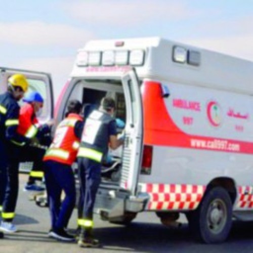 وفاة واصابة ستة اشخاص بحادث مروع على طريق مطار عرعر .