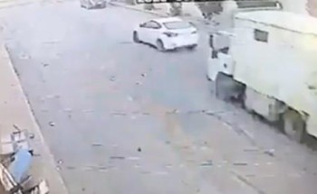 شاهد .. كاميرا مراقبة توثق حادث سرقة سيارة “دينا” في حي الرمال بـ”الرياض”