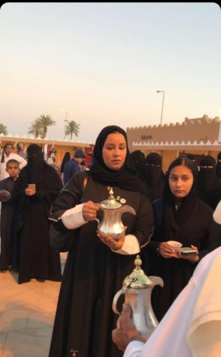 الأميرة “أضواء بنت فهد بن سعد” تفتتح ركن مكة المكرمة في مهرجان معية الخبراء 4