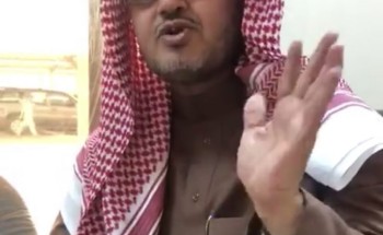 بالفيديو: مواطن أصم وأبكم يروي قصة ذهابه لصلاة الجمعة .. وما حدث له أثناء تلاوة إمام المسجد للفاتحة كانت مفاجأة