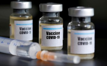في هذا التوقيت .. رئيس تحالف اللقاحات العالمي يكشف عن توقعه بشأن اللقاح المحتمل ضد كورونا