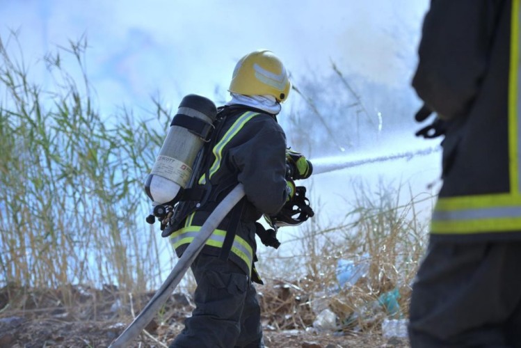 مدني حائل: إخماد حريق اشتعل في حشائش وأشجار بشعيب الأديرع