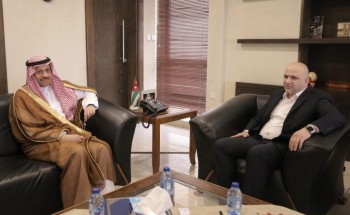 سفير المملكة لدى الأردن يلتقي وزير الاقتصاد الرقمي والريادة الأردني