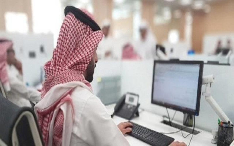 “الموارد البشرية” تقر الآلية الخاصة بالحضور لمقرات العمل في جدة