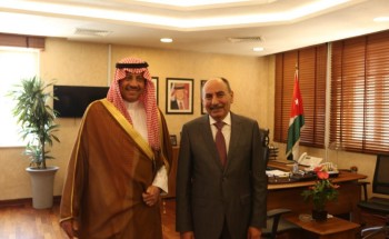 وزير الأشغال العامة والإسكان الأردني يلتقي سفير المملكة لدى الأردن