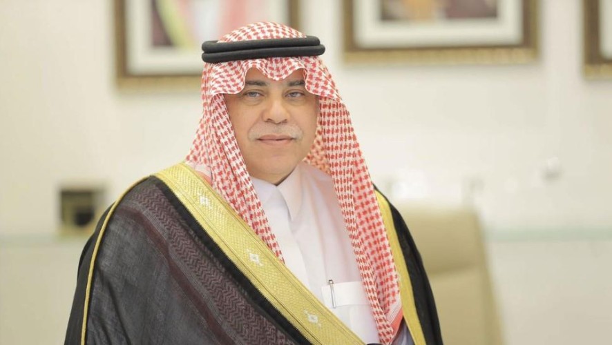 وزير الإعلام ينعي رئيس تحرير الرياض “فهد العبدالكريم”