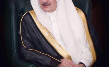 أمير منطقة تبوك يواسي في وفاة الشيخ صياح بن عايد العطنة