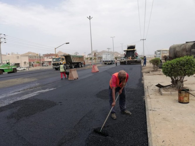 بلدية أملج تبدأ أعمال الصيانة في شوارع المحافظة
