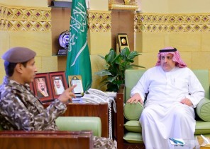 وكيل إمارة الرياض يستقبل قائد القوات الخاصة للأمن البيئي بالمنطقة الوسطى