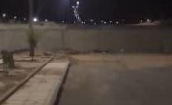 بالفيديو.. مواطن يتفاجأ بجدار يغلق الطريق خلف جامعة طيبة.. وأمانة المدينة ترد