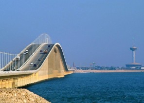 الجوازات تكشف إمكانية السفر إلى البحرين بعد السماح لدخول غير المواطنين إلى أراضيها