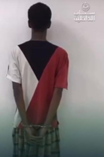 القبض على مواطن تورط في الاستيلاء على مبالغ مالية بعد استدراج ضحاياه بالرياض – فيديو