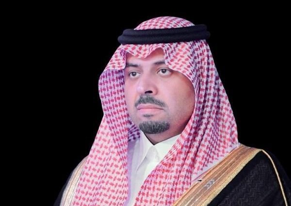 سمو الأمير فيصل بن خالد بن سلطان يهنِّئ نادي عرعر لصعوده إلى دوري الدرجة الأولى