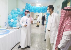 مستشفى بني مالك ينظم معرضاً توعوياً بمناسبة اليوم العالمي للسكري