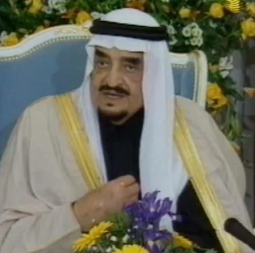 بالفيديو: مواطن يسأل الملك فهد عن كيفية اختيار أعضاء مجلس الشورى من بين المواطنين .. هكذا كان رده!