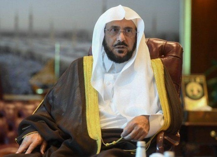وزير الشؤون الإسلامية يكشف عن سر الاستغناء عن بعض خطباء المساجد في المملكة