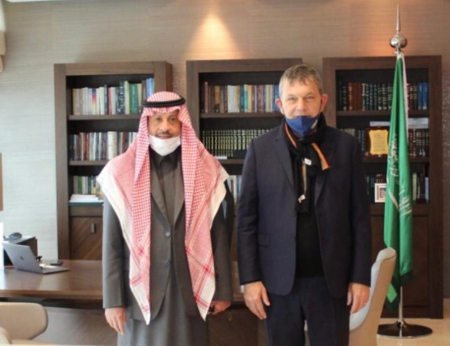 سفير المملكة لدى الأردن يلتقي المفوض العام للأونروا