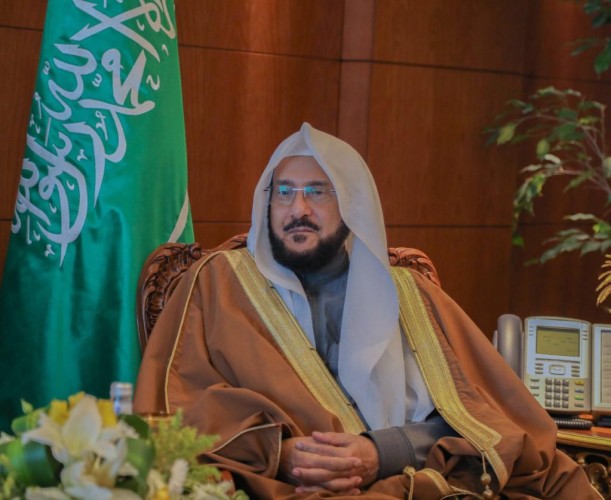وزير الشؤون الإسلامية: ولي العهد يقوم بعمل جبَار في تطوير وتحسين البيئة التشريعية