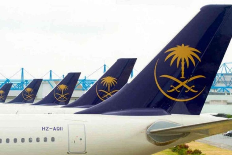 الخطوط السعودية توقع مع إحدى شركات إنتاج التنظيف لتعقيم الرحلات الجوية وتوعية المسافرين