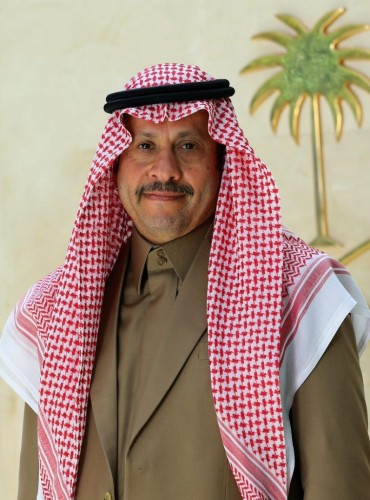 الشؤون الإسلامية توزع هدية خادم الحرمين من التمور الفاخرة في سفارة المملكة بالأردن